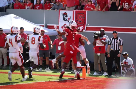 Hollywood Smothers leaps for the final touchdown yards.