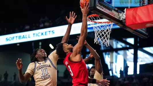Dontrez Styles layup at GT