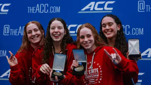 NC State Womens Relay team