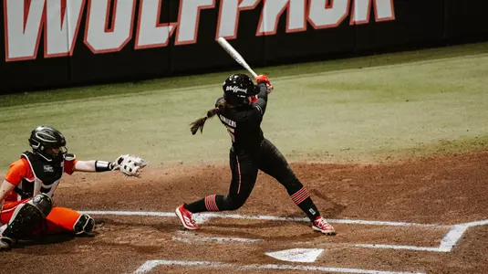 Simmers hitting vs Campbell March 2025