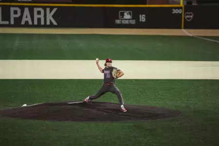 Julien Peissel pitching