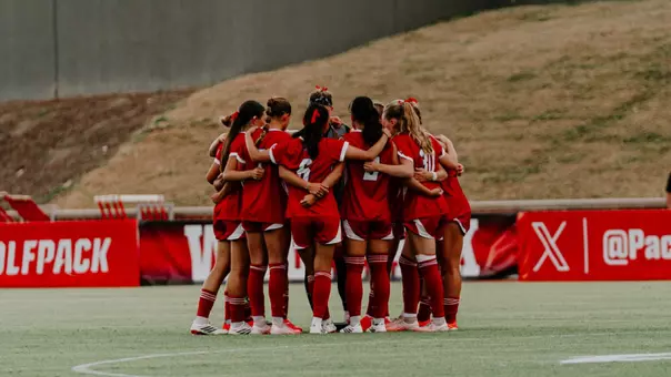 Women's soccer at home\