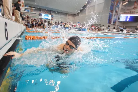 Haley Spencer leading the women's team at the Minnesota Grand Prix.