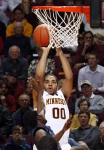 Julian Welch led all Gophers with 17 points Friday.