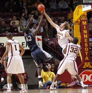 Elliott Eliason started his second-straight game against USC, finishing with a team-high nine rebounds.