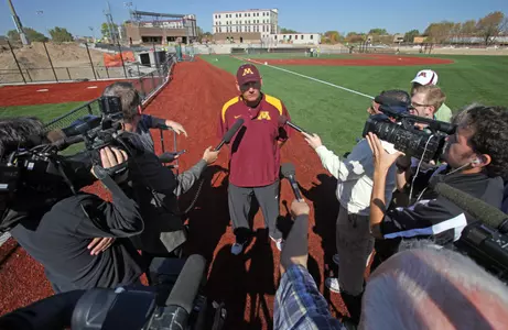 Coach Anderson and staff sign five in the early signing period