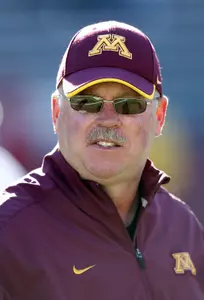 Jerry Kill announced today that sophomore quarterback Max Shortell will transfer.