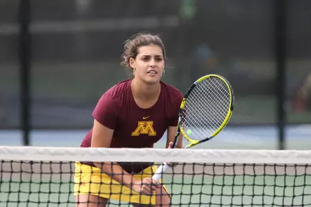 Aria Lambert put the Gophers on top 2-0, winning 6-0, 6-0 at No. 6 singles.