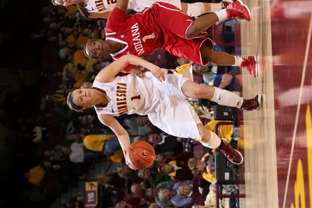 Rachel Banham scored 14 to lead the Gophers.