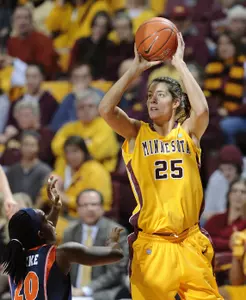 Katie Loberg paced the Gophers past the Jaspers Friday night.
