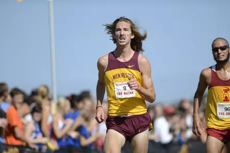 Senior John Simons crossed the finish line eighth with a time of 25:00.2 to lead the Gopher men.