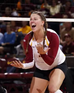 Senior setter Alexandra Palmer