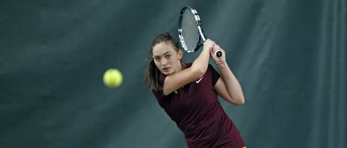 Kelsey Frechette finished 2-1 in singles to place third in the Blue Flight.