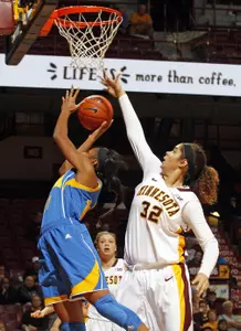 Amanda Zahui B. had seven blocks Friday against UCLA.