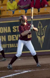 Kaitlyn Richardson drew four walks in Minnesota's 5-1 win.