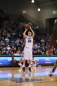 Joey King averaged 6.9 points per game as a freshman at Drake.