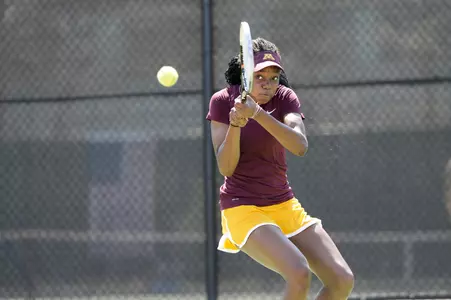 Jessika Mozia now leads the Gophers in fall singles wins