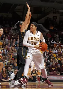 Amanda Zahui B. matched the single-season blocks record Saturday at Michigan.