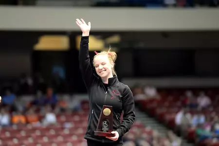 Lindsay Mable notched a 9.9333 on her final vault of the season to place fifth nationally.