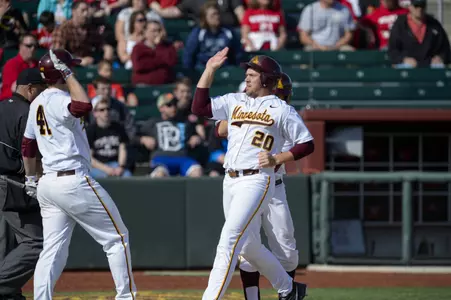 Juan's home run decided the second game of the series.