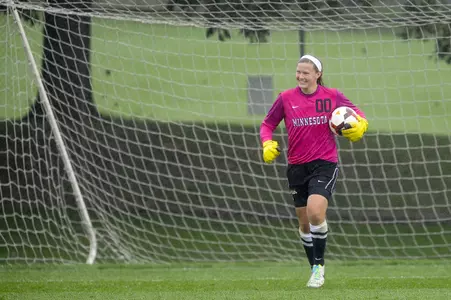 GK Tarah Hobbs had a standout season for the Gophers in 2013.