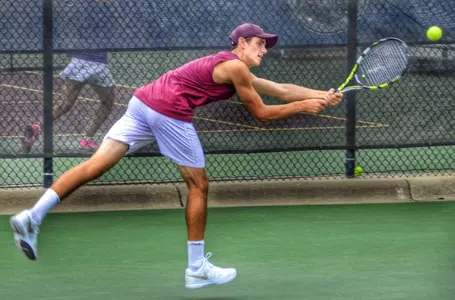 Felix Corwin won in three sets for the second day in a row.