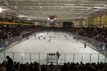 Gopher alumni will take the ice at Ridder Arena this Sunday.