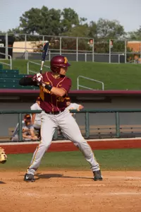 Dan Motl and the Maroon team took the annual fall series, 3-2.