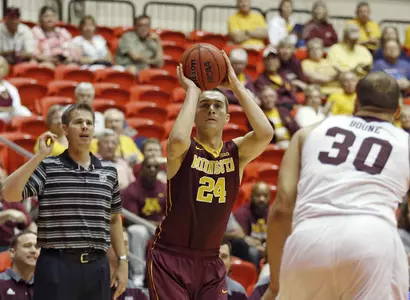 Joey King (24) led Minnesota with 18 points.