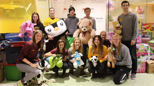 Check out Gopher Athletics' 2015 Holiday Video