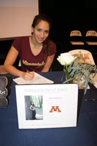 Zoe Avestruz on signing day