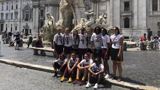 Piazza Navonna Team Photo - Italy