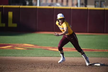 Softball vs vs Minnesota Duluth, Sunday, Oct. 08, 2017.  (Photo/Craig Lassig)