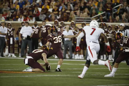 Emmit Carpenter (38)
NCAA Football: Fresno State v Minnesota
©2018 Bruce Kluckhohn
#612-929-6010
bruce@brucekphoto.com