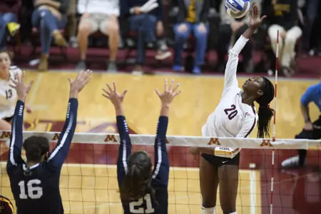 2018 - University of Minnesota Volleyball hosts Penn State
-- Copyright Christopher Mitchell / SportShotPhoto.com