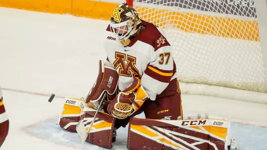 Sydney Scobee (37)NCAA Hockey: Colgate v Minnesota