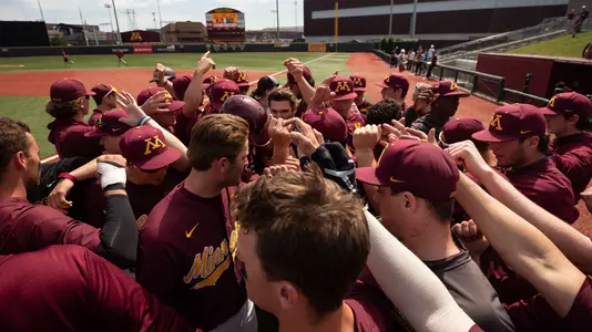 Baseball General (huddle)