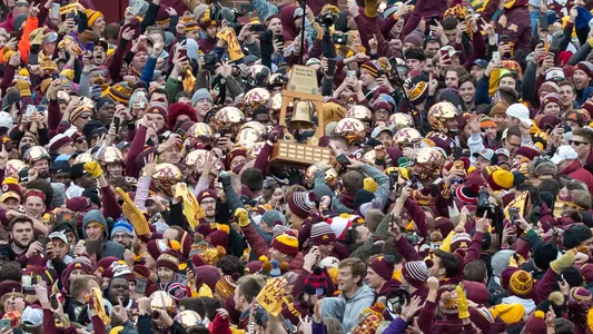 Governors Bell Trophy, fans