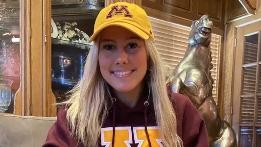 Tristana Tatur signing