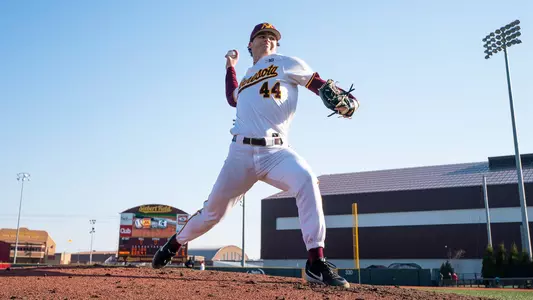 Sam Ireland (pitching)