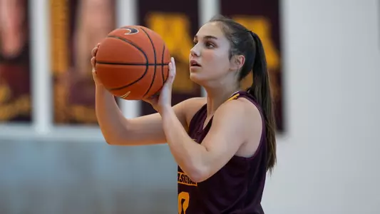 Maggie Czinano