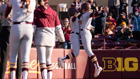 Strelow Sydney, Kinch Sara, celebration