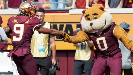 Jackson Daniel, touchdown, celebration, Goldy Gopher