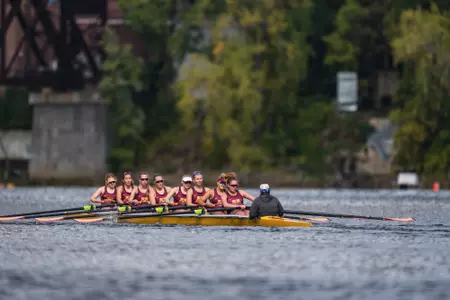 Head of the Mississippi rowing