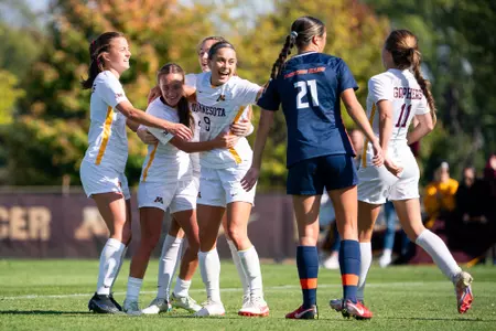 Childers Kate, Skwierawski Fiona, Boman Sophia, Nemec Megan, celebration