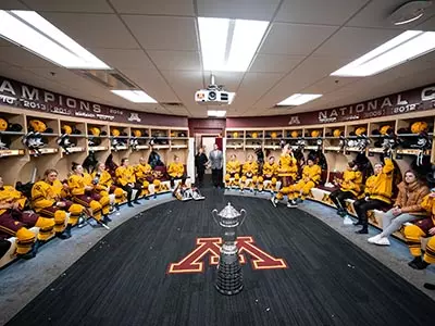 trophy, locker room, Darwitz Natalie, Bobrowski Jake