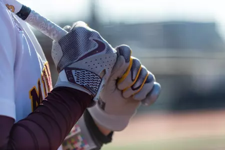 Minnesota Softball vs Indiana