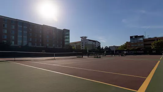 Baseline Tennis Center