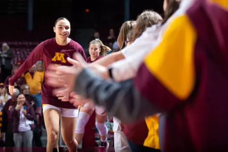 Czinano Maggie, fans