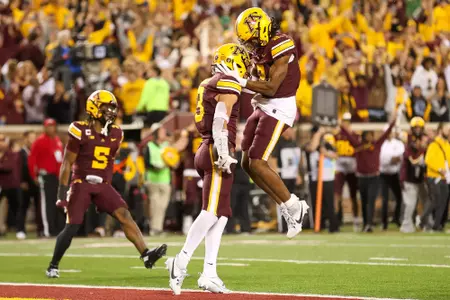 NCAA Football: Southern California at Minnesota